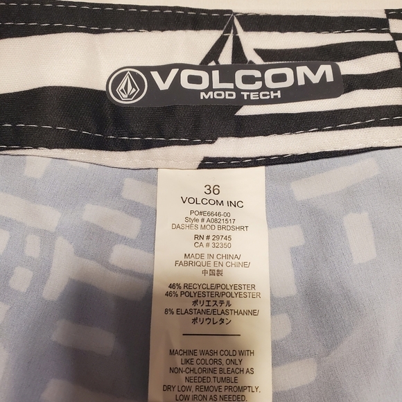 Volcom Mod Tech Board Shorts Mens 36 Blue And White Geometric Pattern Tie Waist - Picture 5 of 5